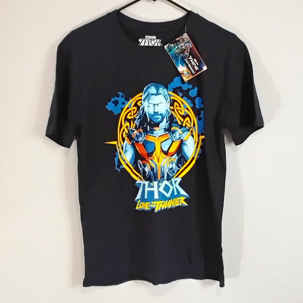 Thor Love and Thunder T-Shirt Size Adult S BNWT!!